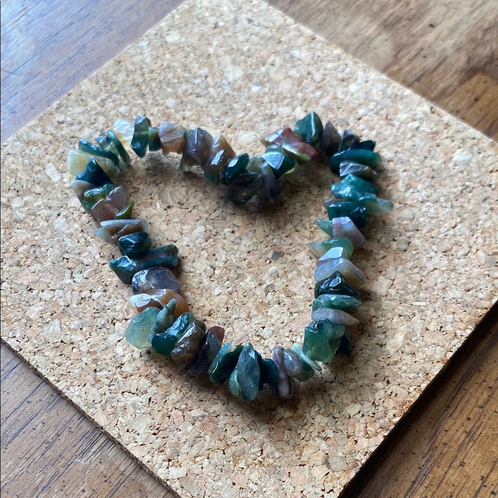 Crystal chip bracelet 🔮